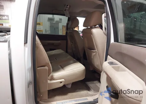 2014 Chevrolet Silverado 2500Hd Lt z USA, uszkodzony, nr VIN 1GC1KXCG7EF155908